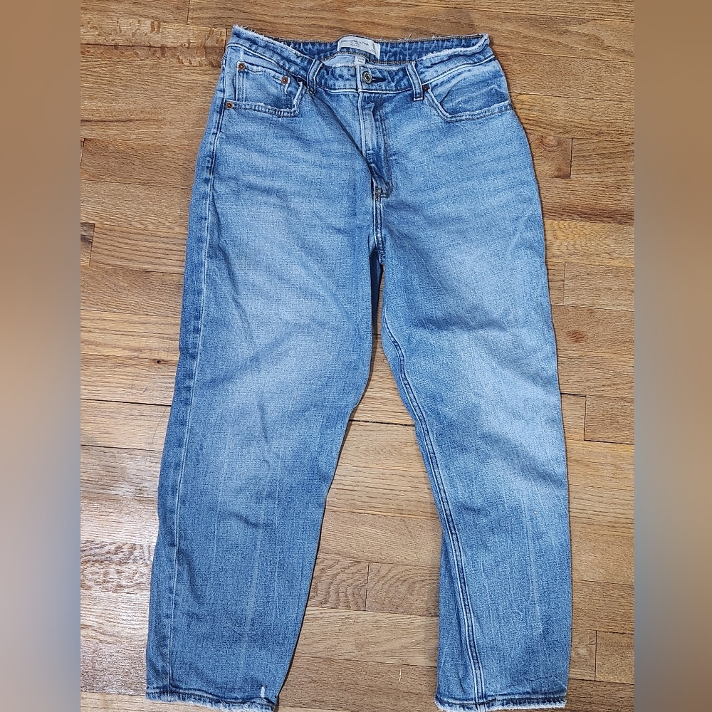 A&F cropped jeans